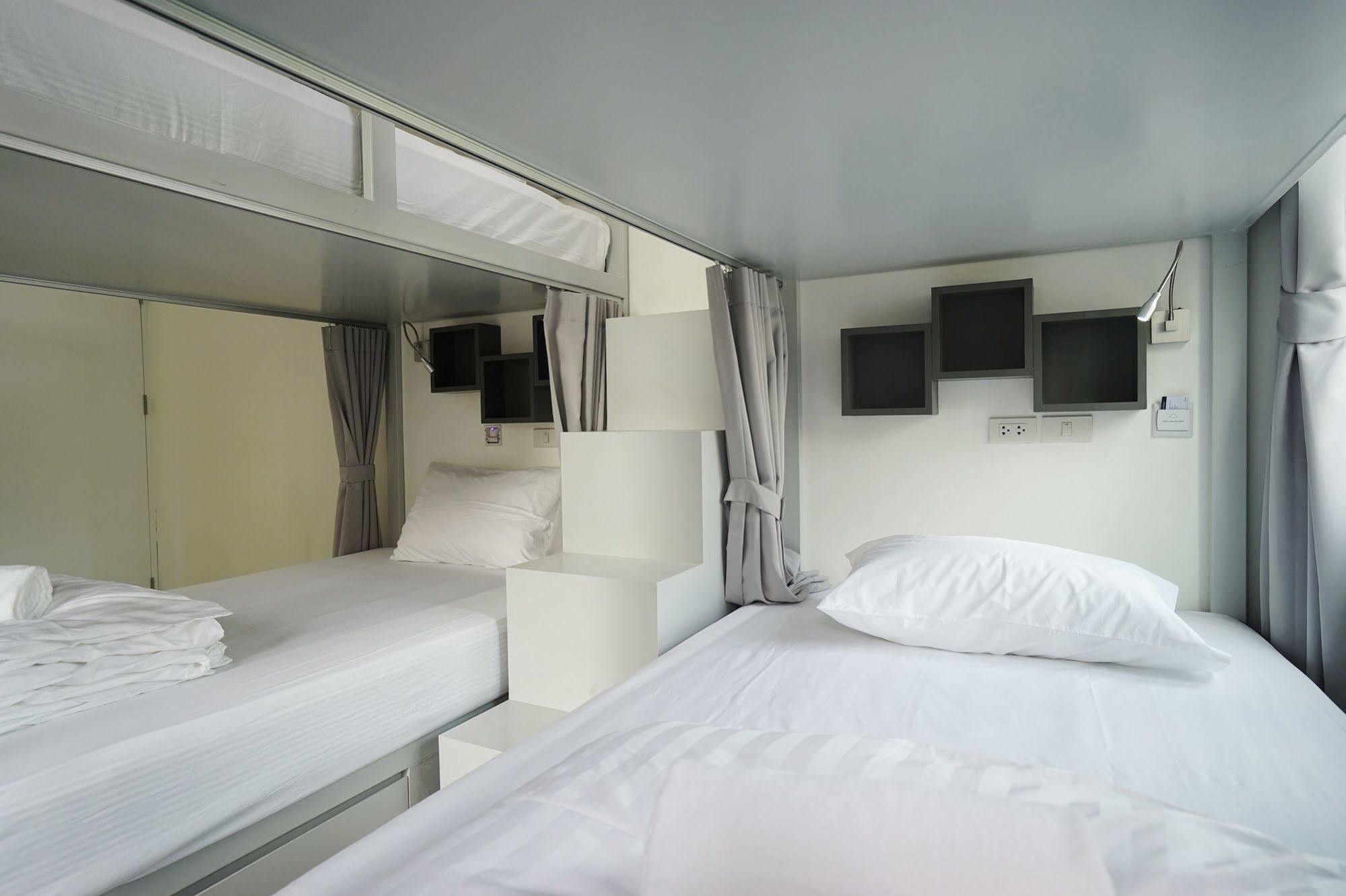 Hotel Cacha Bed Bangkok Exterior foto